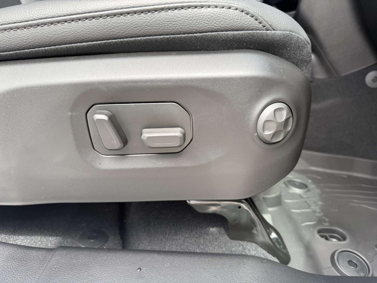 2026 Jeep Gladiator Sahara 4X4 - Spray in bedliner! Photo