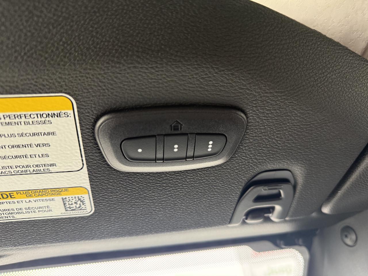 2026 Jeep Wrangler Willys 4X4 - Manual! Photo
