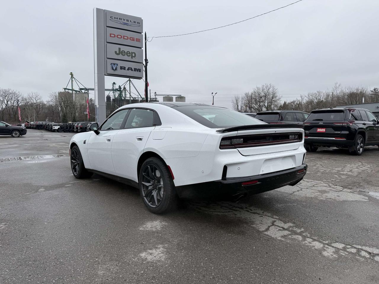 2026 Dodge Charger Scat Pack Plus 4 Door Photo2