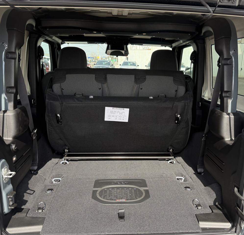 2026 Jeep Wrangler Willys 4X4 - Manual! Photo
