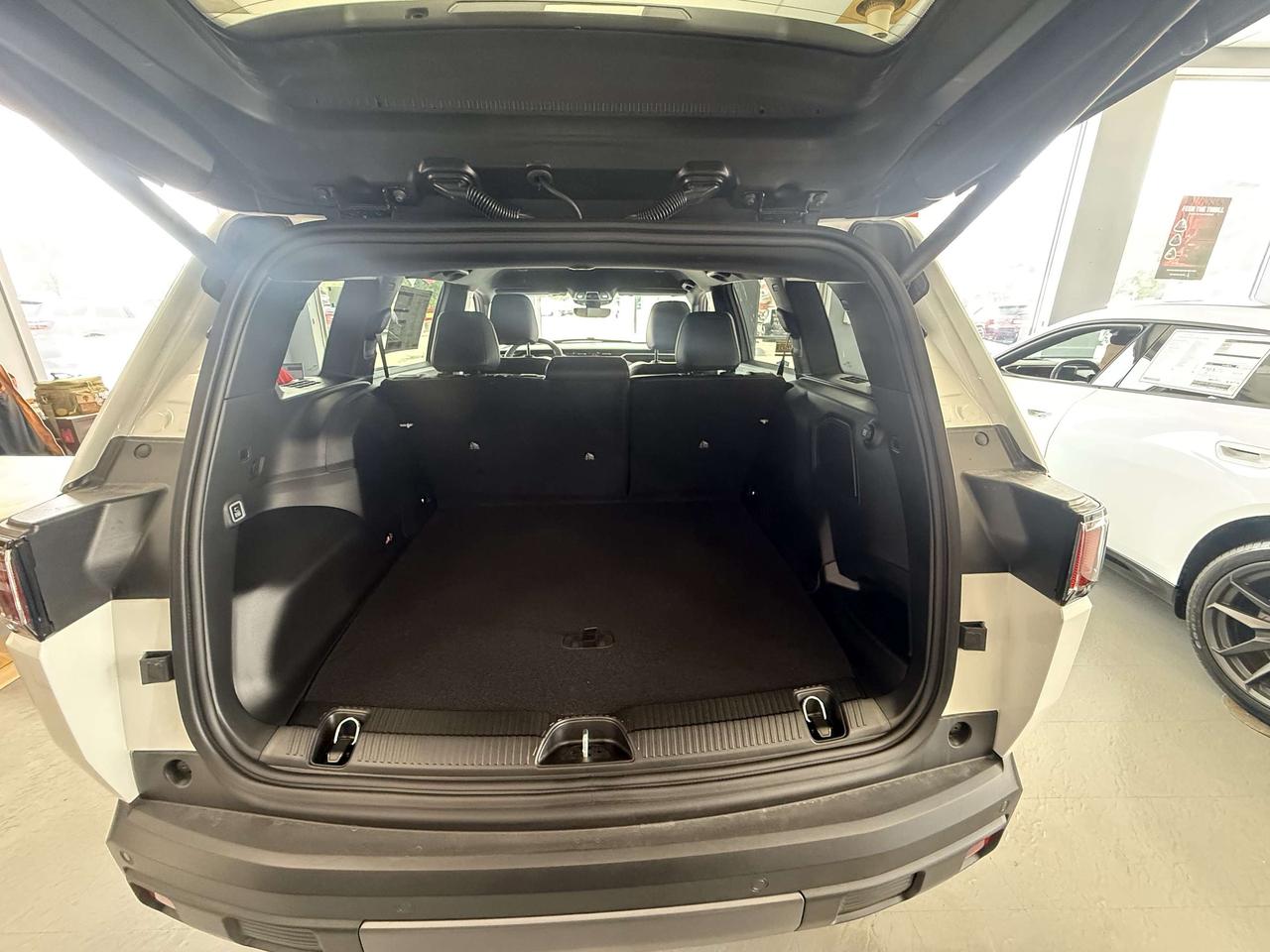 2026 Jeep Cherokee 85th Anniversary Edition 4X4: $154/weekly Photo