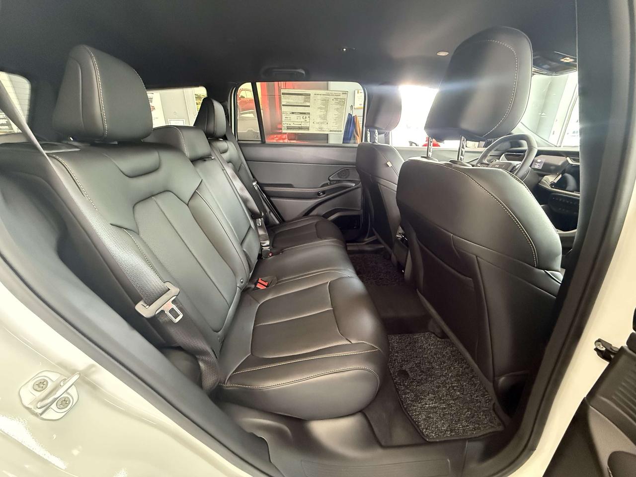 2026 Jeep Cherokee 85th Anniversary Edition 4X4: $154/weekly Photo