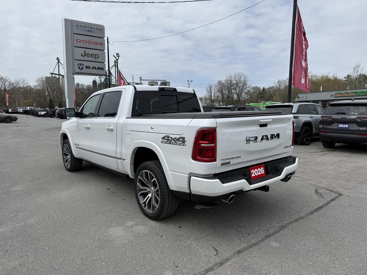 2026 RAM 1500 Tungsten Crew Cab 4X4 - H/O Engine Photo3