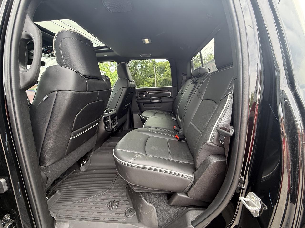 2026 RAM 2500 REBEL CREW CAB 4X4 Photo