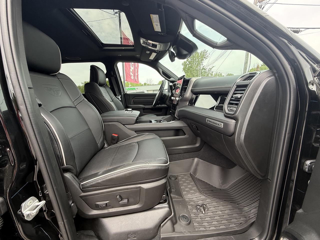 2026 RAM 2500 REBEL CREW CAB 4X4 Photo