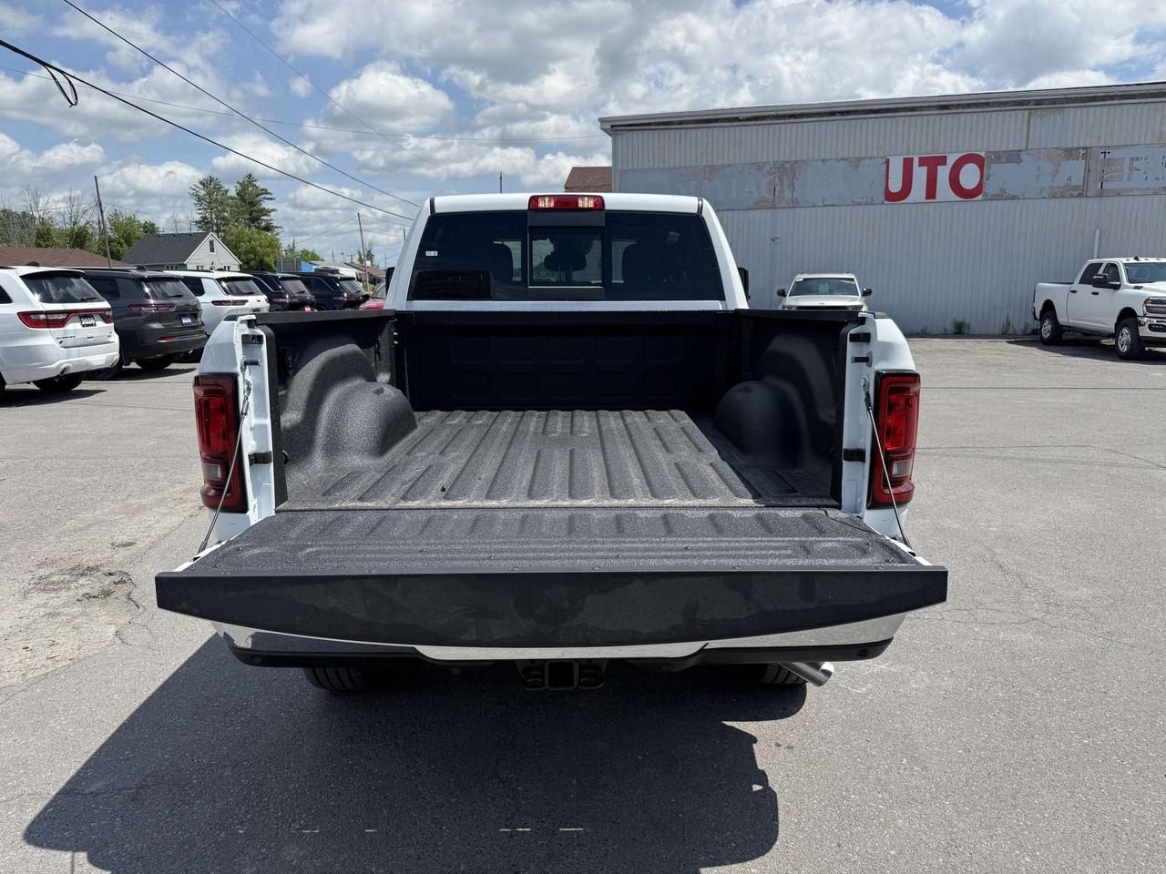 2026 RAM 2500 Tradesman Crew Cab 4x4 Photo