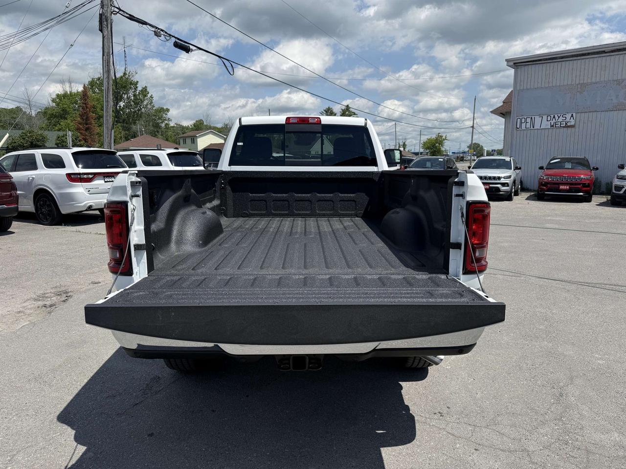 2026 RAM 2500 Tradesman Reg Cab 4X4 Photo