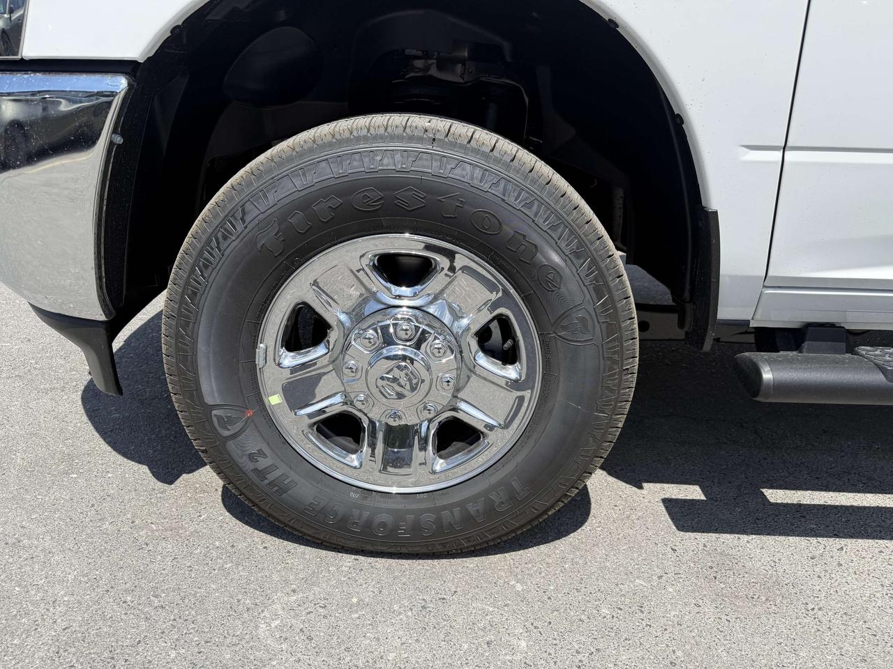 2026 RAM 2500 Tradesman Crew Cab 4x4 Photo