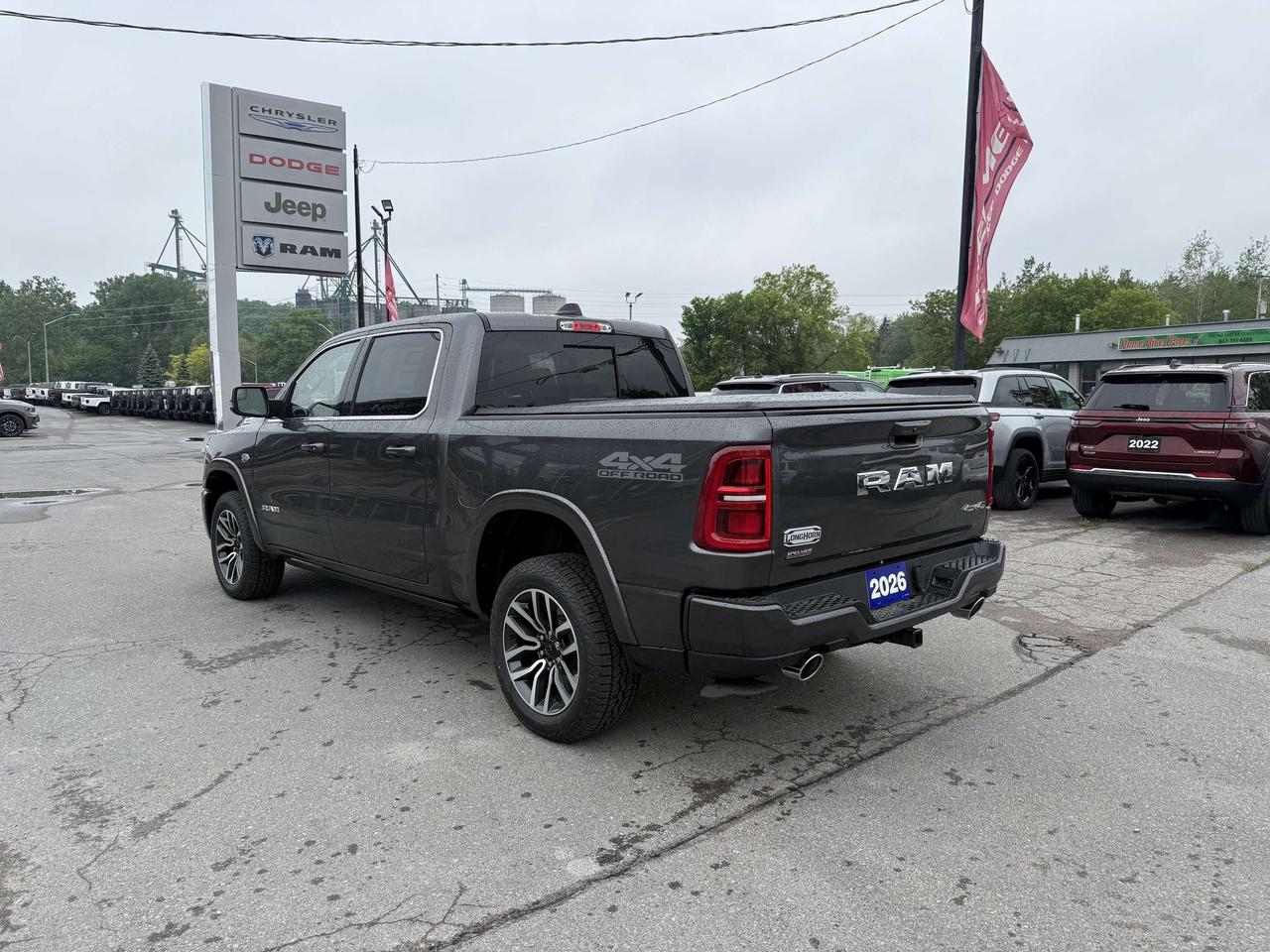 2026 RAM 1500 Longhorn Crew Cab 4X4 - Hemi Photo3