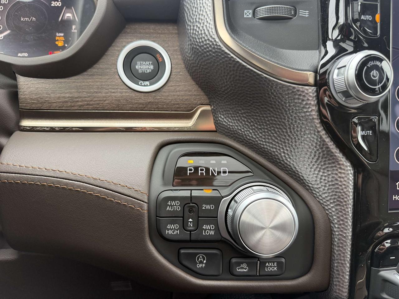 2026 RAM 1500 Longhorn Crew Cab 4X4 - Hemi Photo