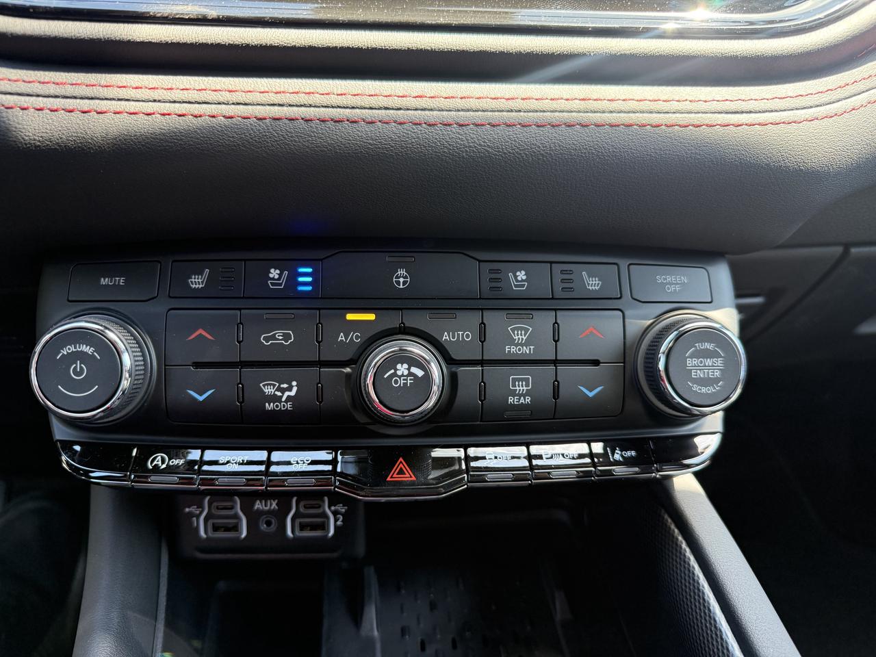 2026 Dodge Durango GT Plus AWD - Harmon Kardon - Blacktop Photo