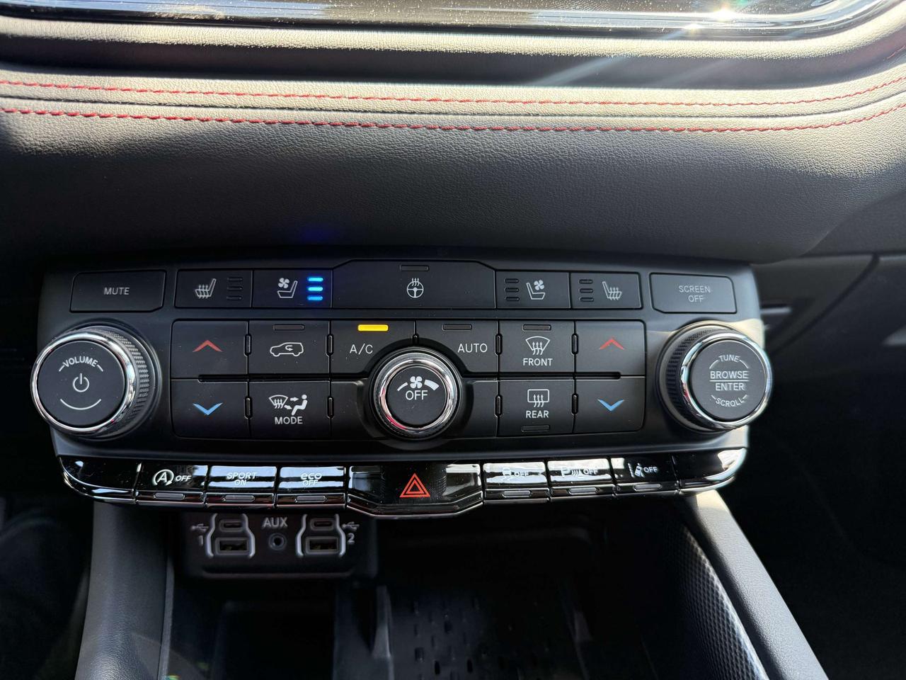 2026 Dodge Durango GT Plus AWD - Harmon Kardon - Blacktop Photo