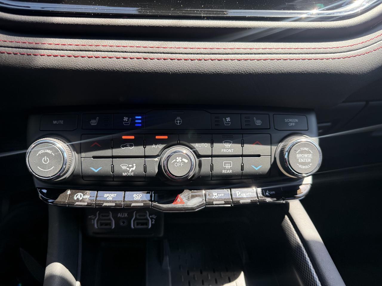 2026 Dodge Durango GT Plus AWD - Harmon Kardon - Blacktop Photo
