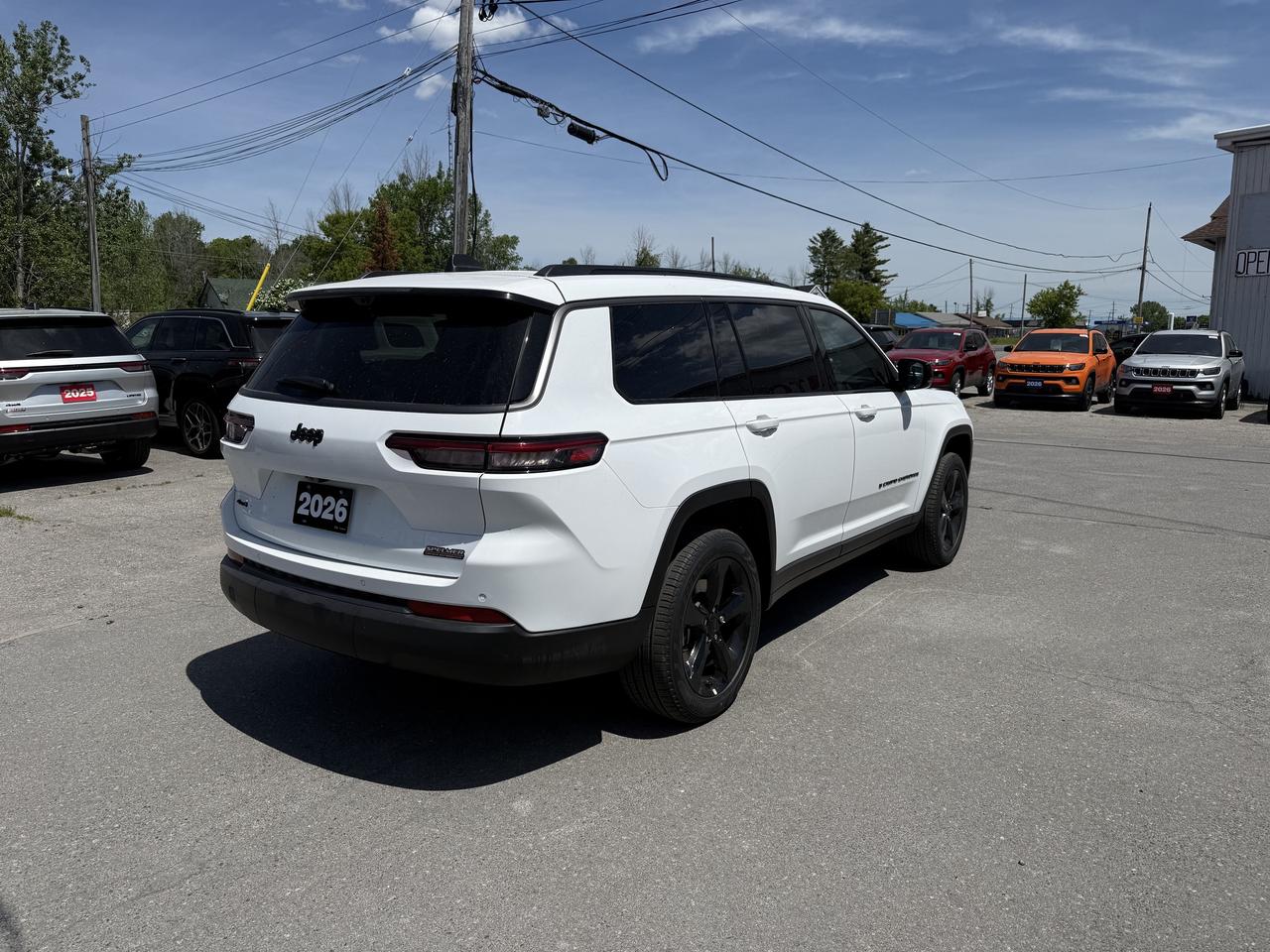 2026 Jeep Grand Cherokee L Limited 4x4 Photo