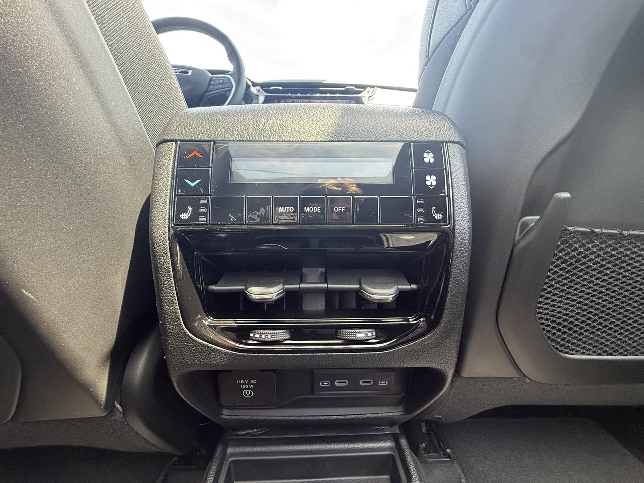 2026 Jeep Grand Cherokee L Limited 4x4 Photo