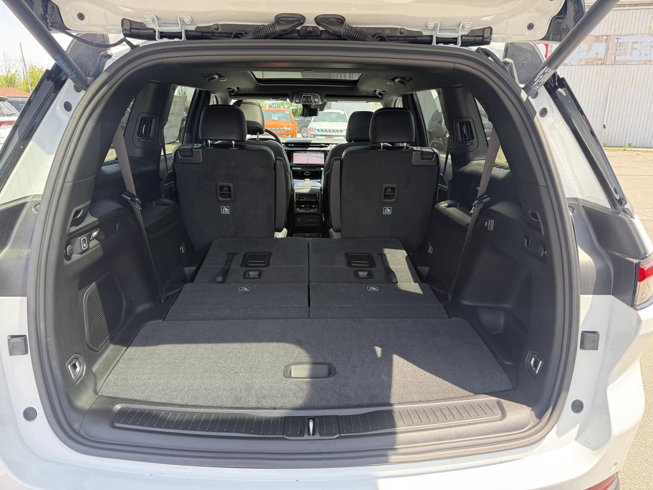 2026 Jeep Grand Cherokee L Limited 4x4 Photo
