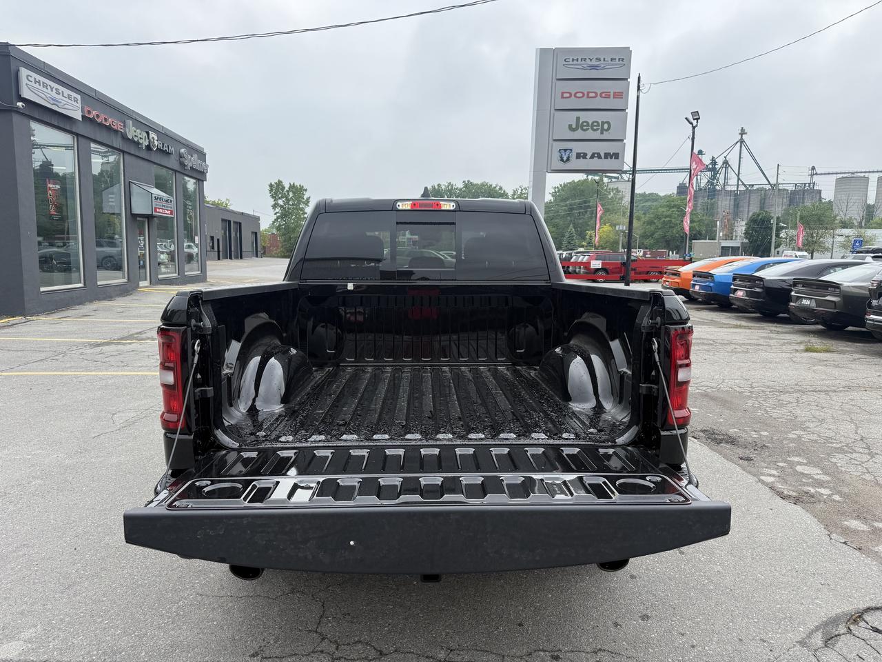 2026 RAM 1500 Black Express Crew Cab 4x4 Photo