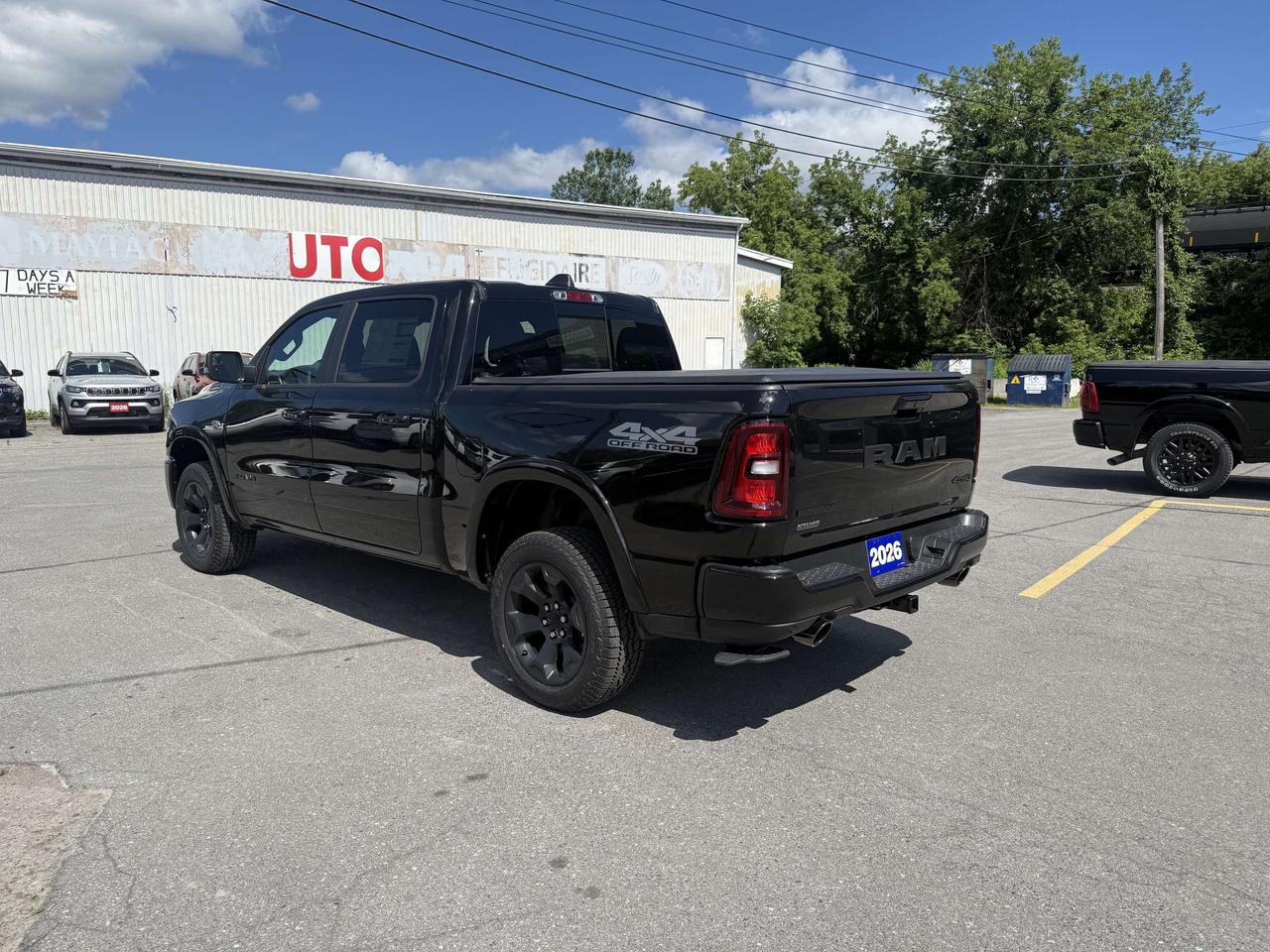 2026 RAM 1500 BIG HORN CREW CAB 4X4 Photo