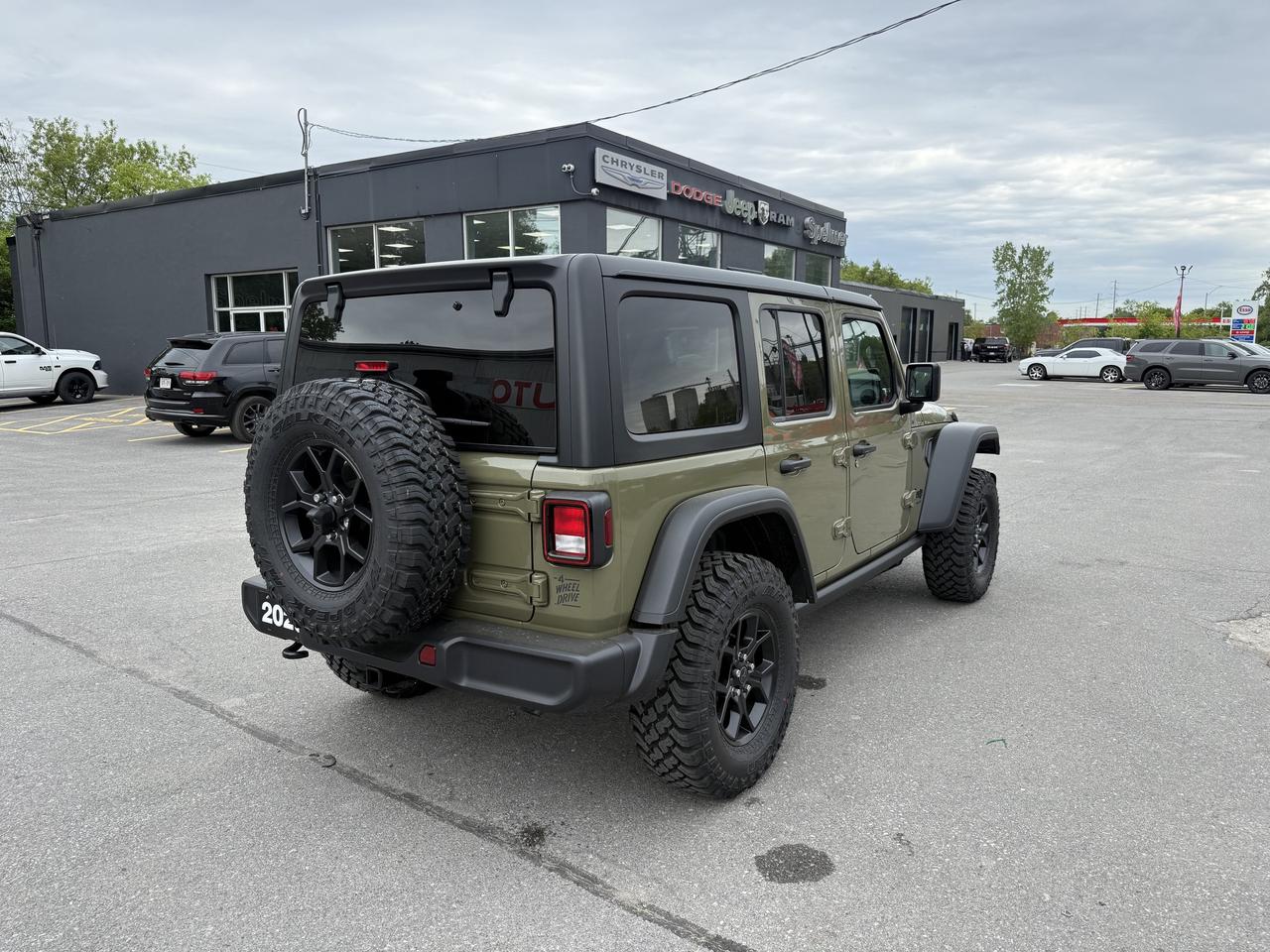 2026 Jeep Wrangler Willys 4 Door 4X4 - Leather - Dual Top Group Photo