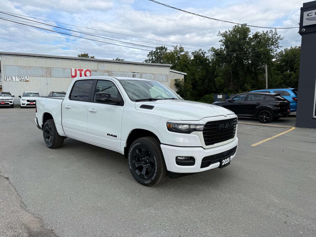 2026 RAM 1500 SPORT crew 4x4 Photo