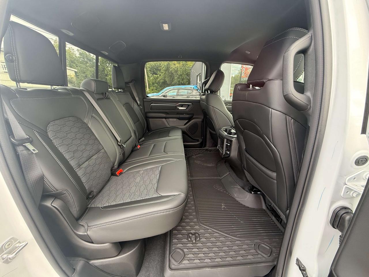 2026 RAM 1500 SPORT crew 4x4 Photo