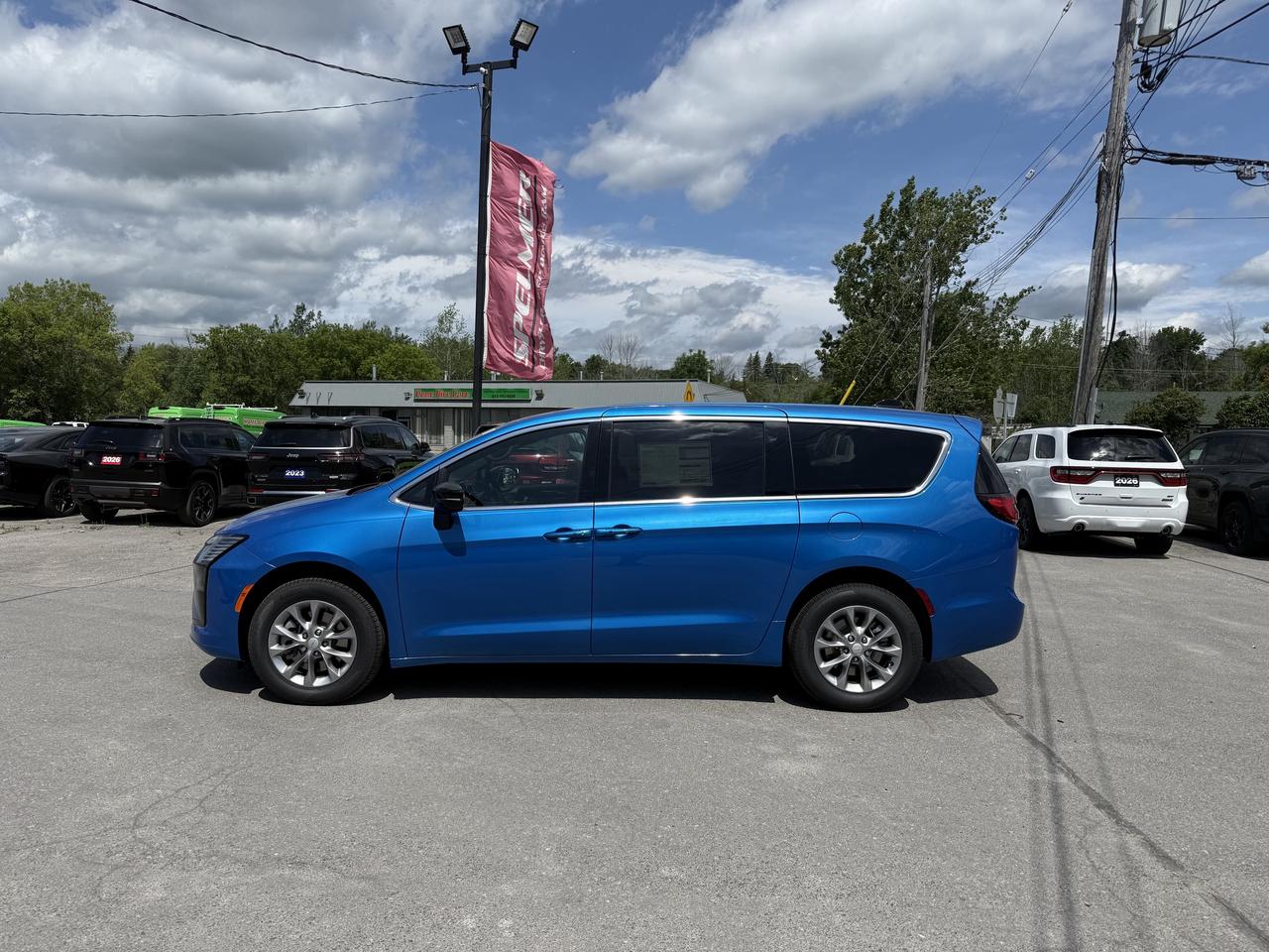 2027 Chrysler Pacifica Select AWD - $173 Weekly Photo