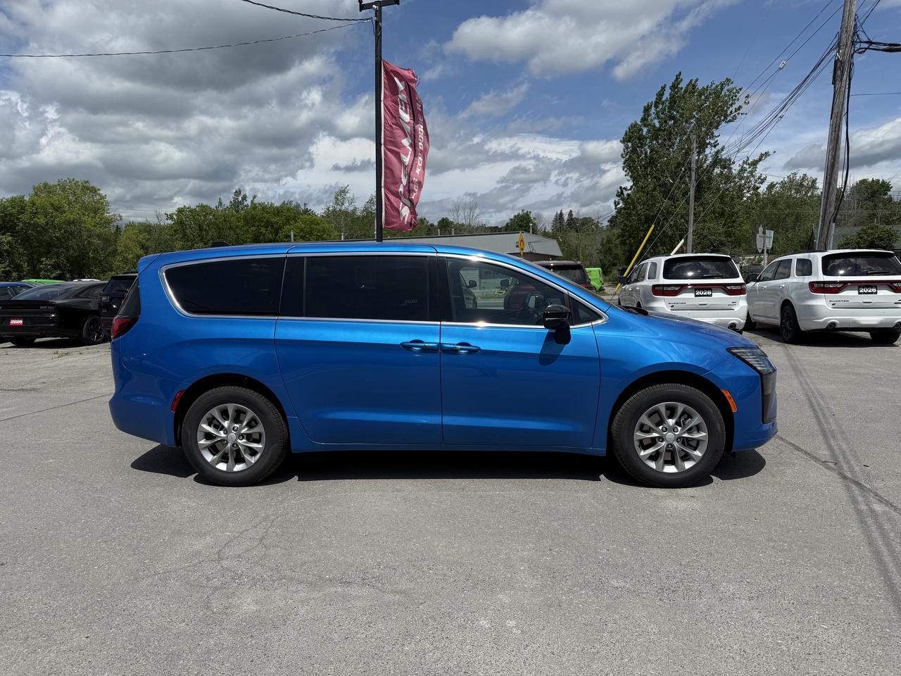 2027 Chrysler Pacifica Select AWD - $173 Weekly Photo