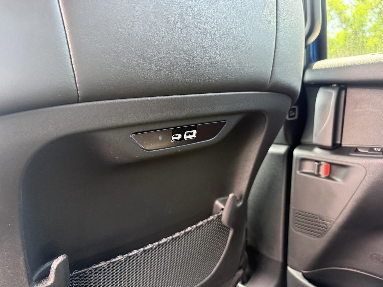 2027 Chrysler Pacifica Select AWD - $173 Weekly Photo