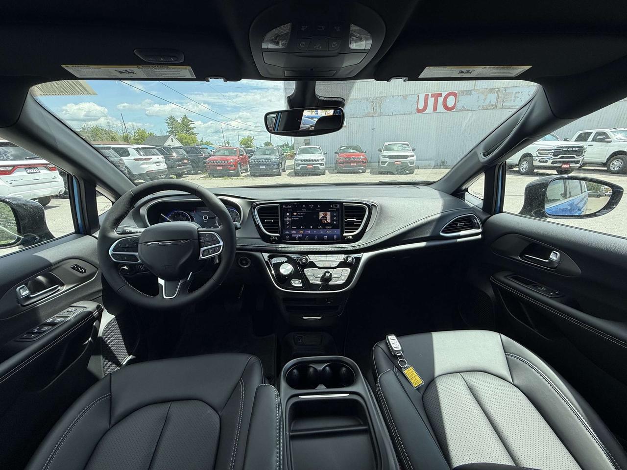 2027 Chrysler Pacifica Select AWD - $173 Weekly Photo