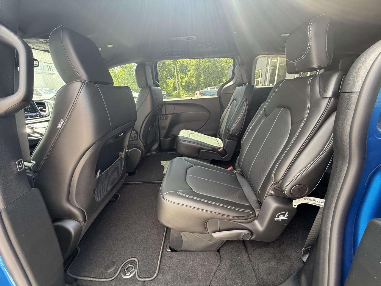 2027 Chrysler Pacifica Select AWD - $173 Weekly Photo