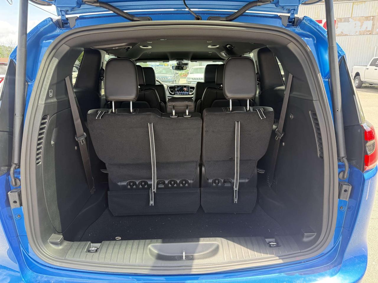 2027 Chrysler Pacifica Select AWD - $173 Weekly Photo