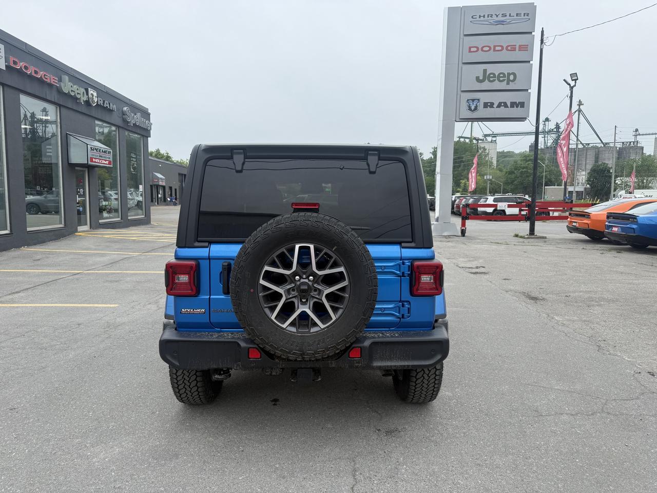 2026 Jeep Wrangler Sahara 4X4 - Mckinley Leather - *$189 weekly Photo3