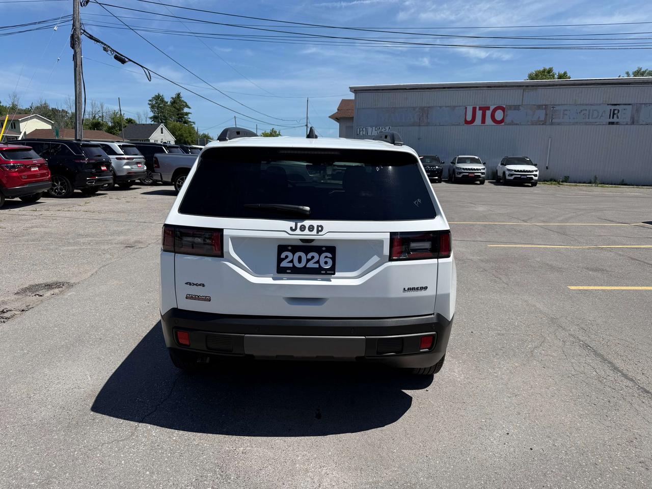 2026 Jeep Cherokee Laredo 4X4: $140/weekly! Photo2