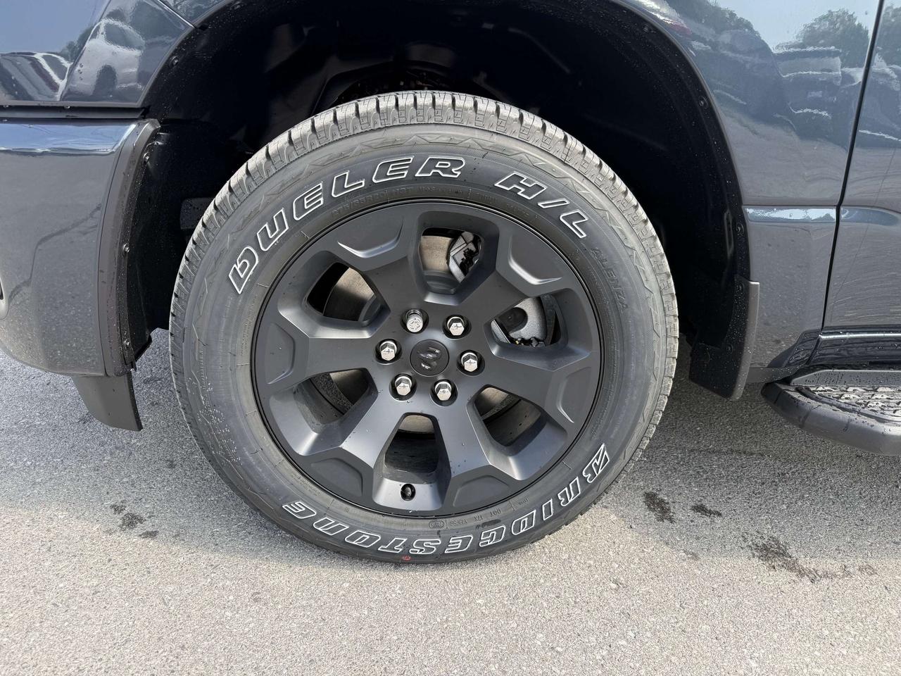 2026 RAM 1500 Black Express Crew 4X4: $192/week Photo
