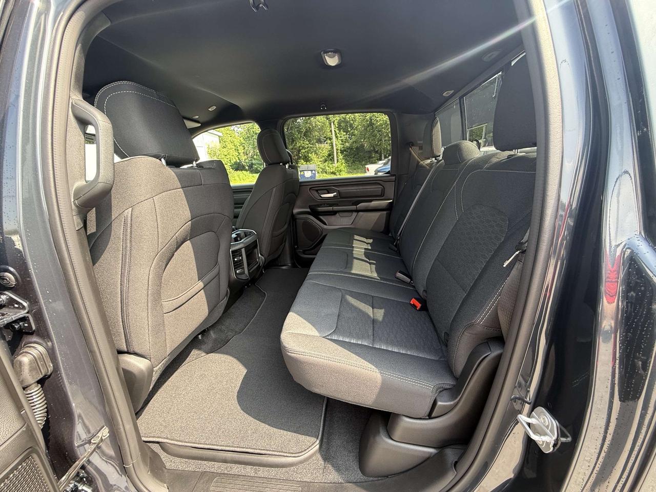 2026 RAM 1500 Black Express Crew 4X4: $192/week Photo