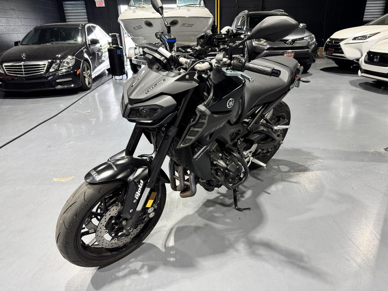 <p>2019 YAMAHA MT09 WITH UPGRADES</p><p>CALL FOR MORE INFO</p><p>9058081198</p>