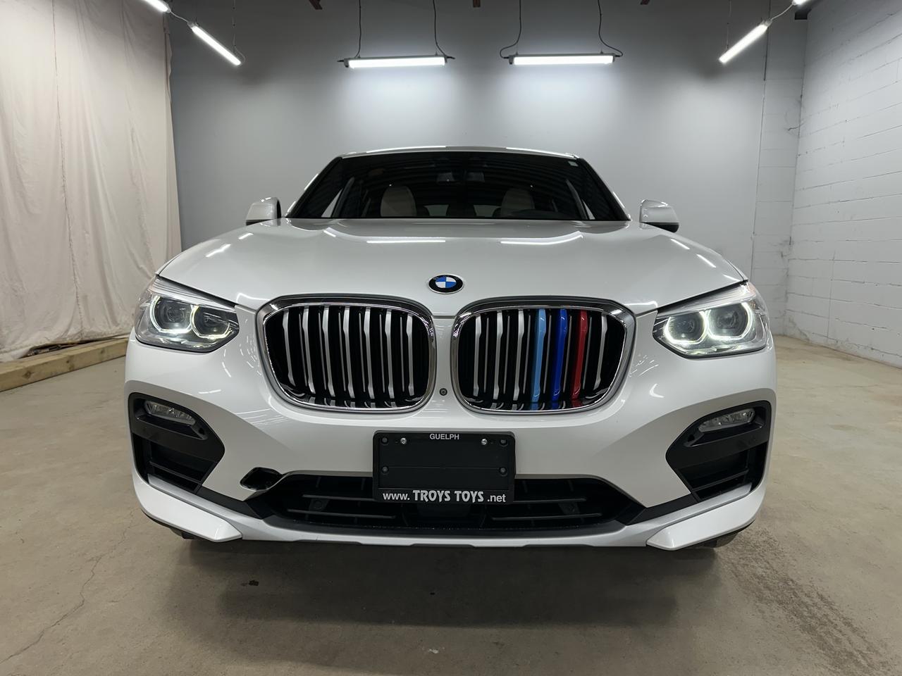2019 BMW X4 xDrive30i Sports Activity Coupe Photo2