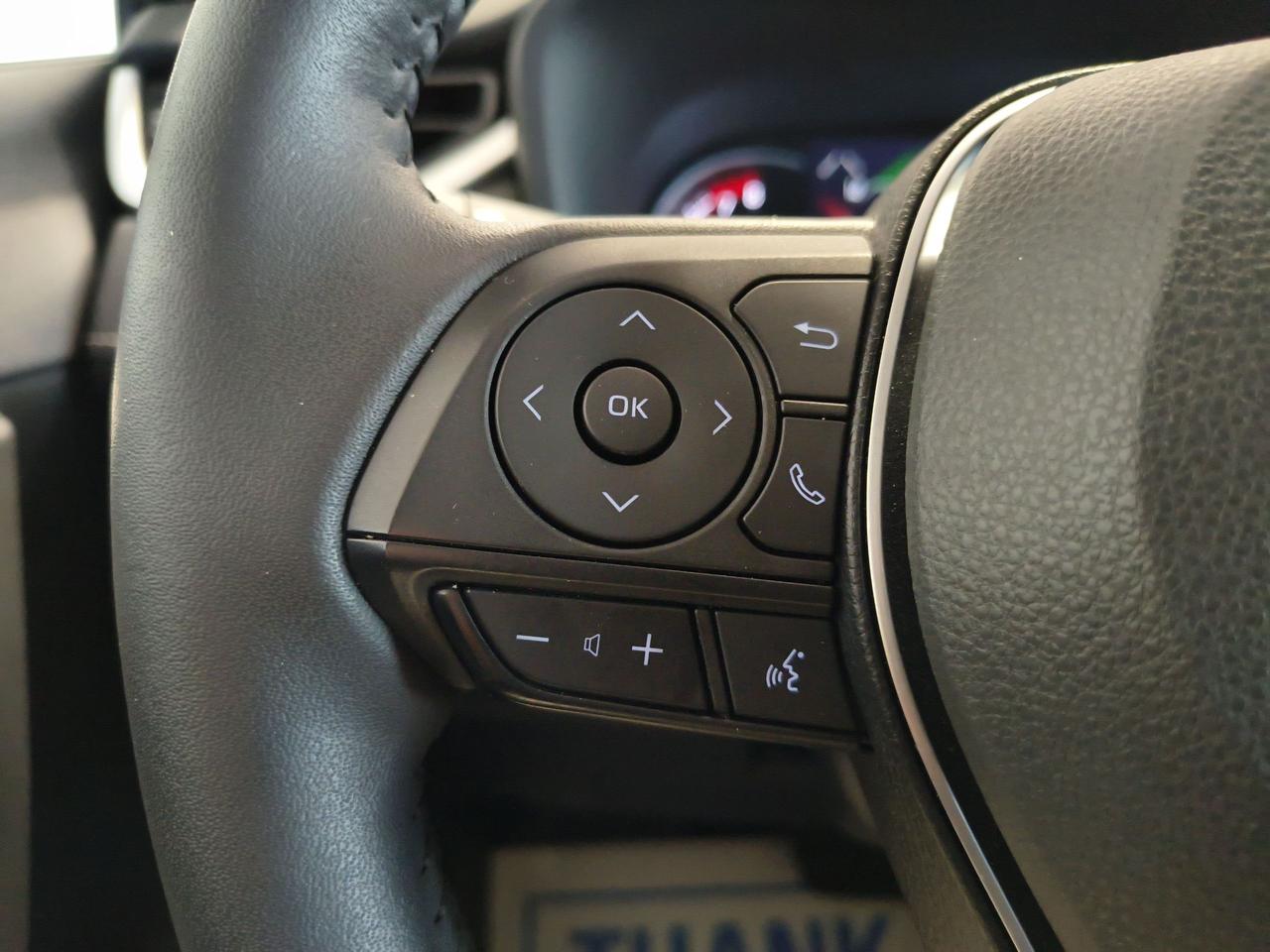 2024 Toyota RAV4 XLE Photo0