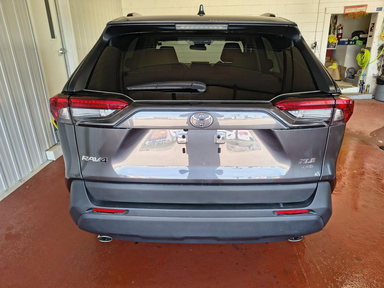 2024 Toyota RAV4 XLE Photo0