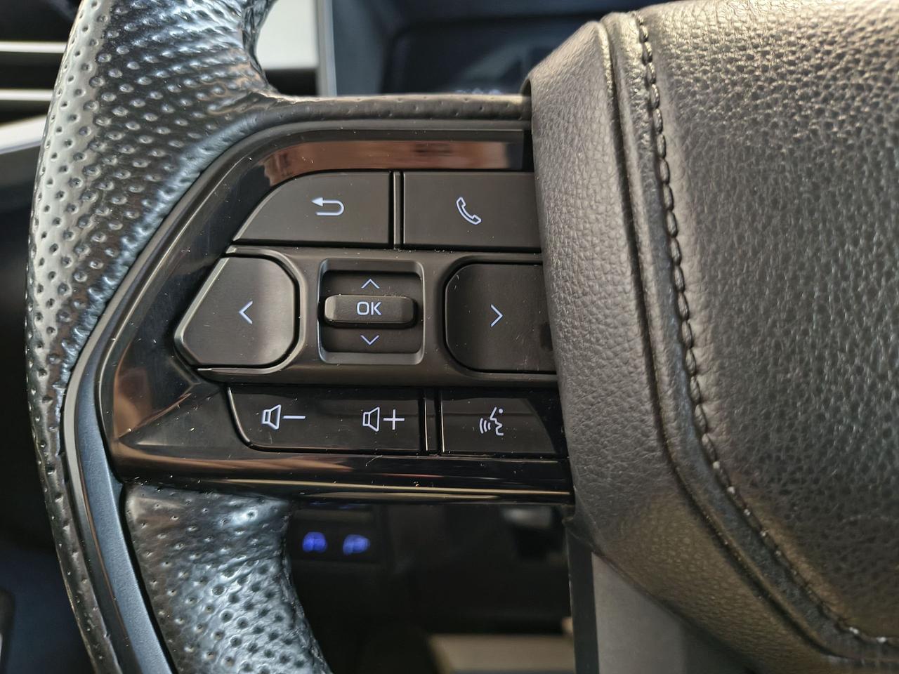 2024 Toyota Tundra TRD OFF ROAD Photo0