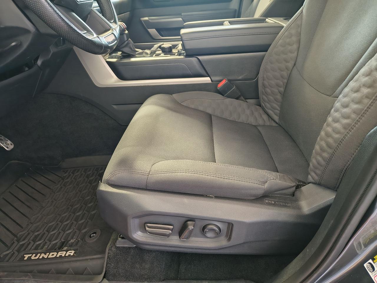 2024 Toyota Tundra TRD OFF ROAD Photo0