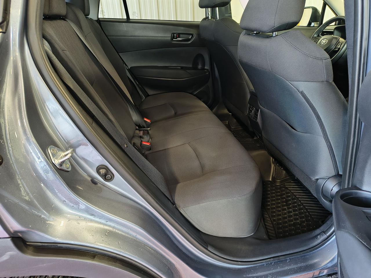 2025 Toyota Corolla Cross LE Photo0