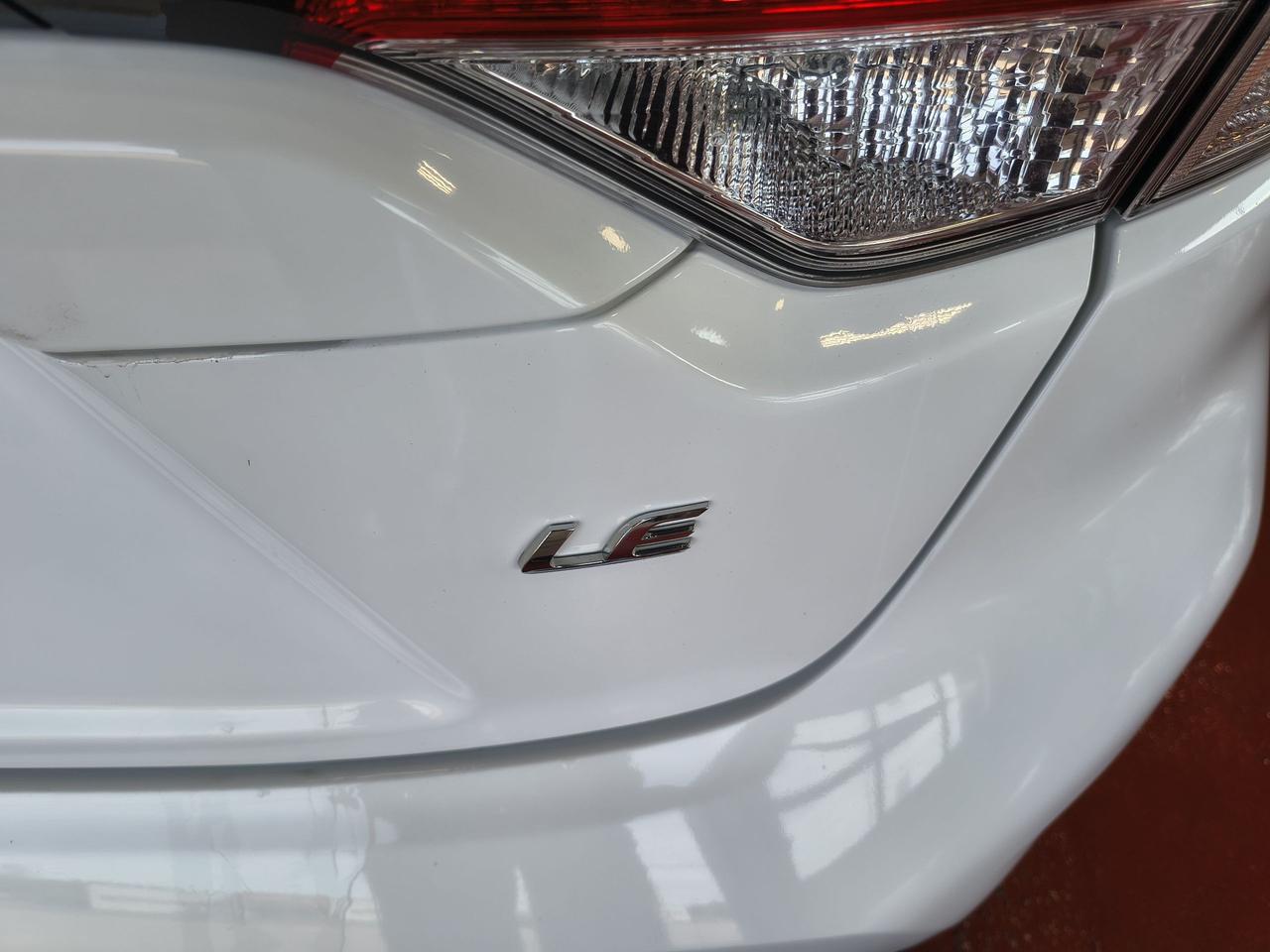 2022 Toyota Corolla LE Photo0