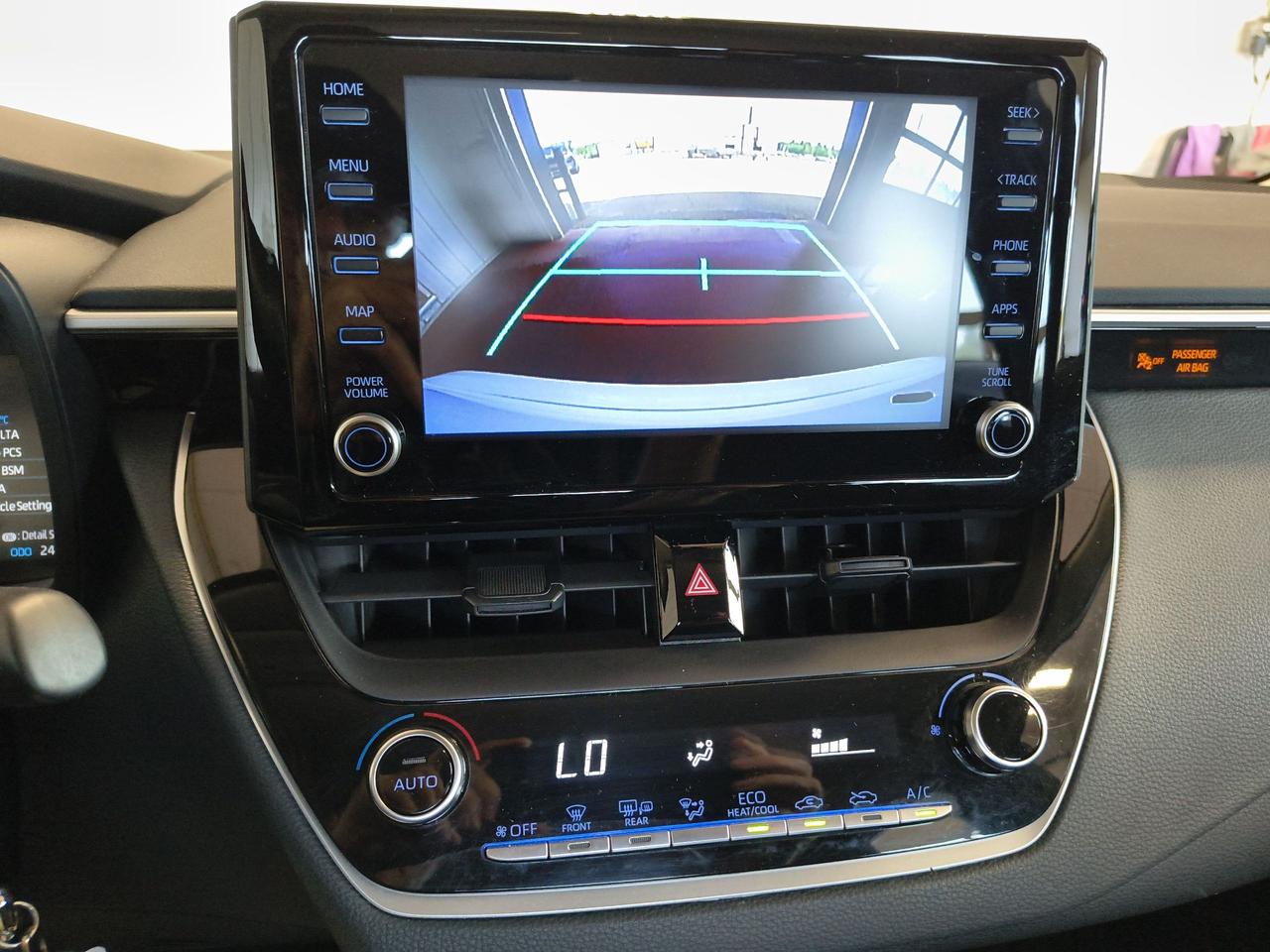 2022 Toyota Corolla LE Photo