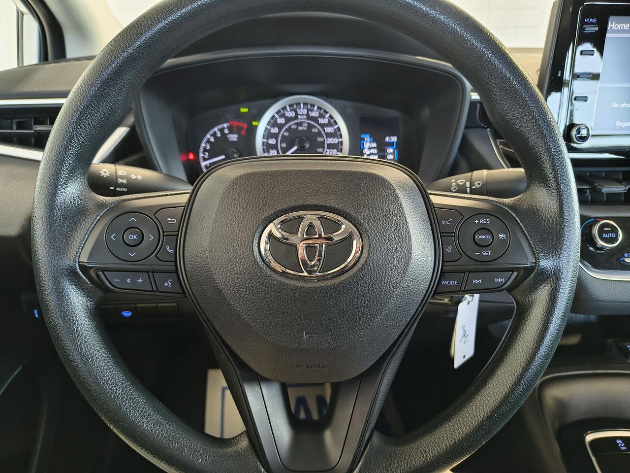2022 Toyota Corolla LE Photo0