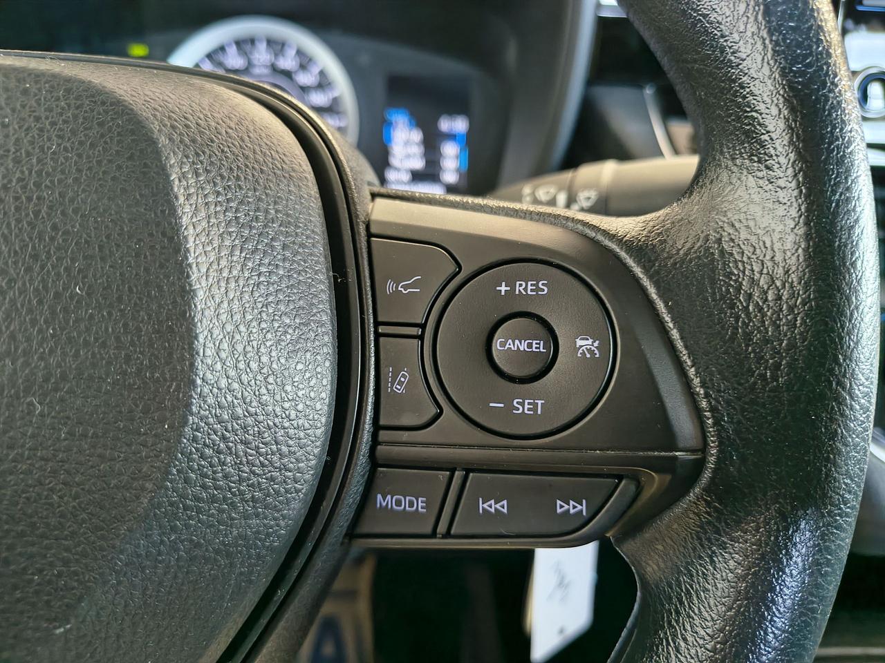 2022 Toyota Corolla LE Photo0
