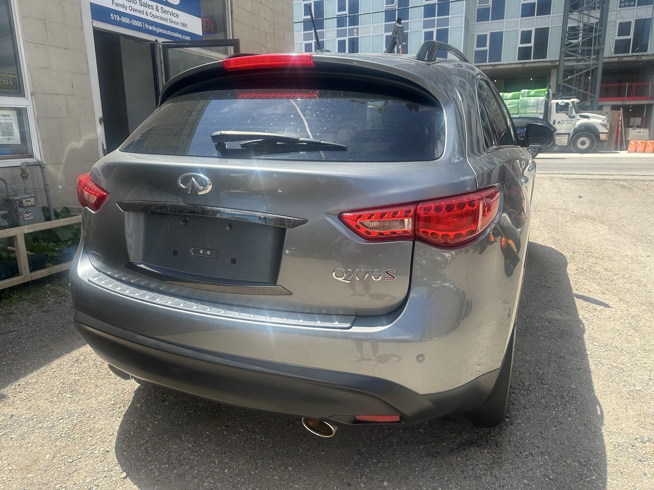 2015 Infiniti QX70 Sport Photo3