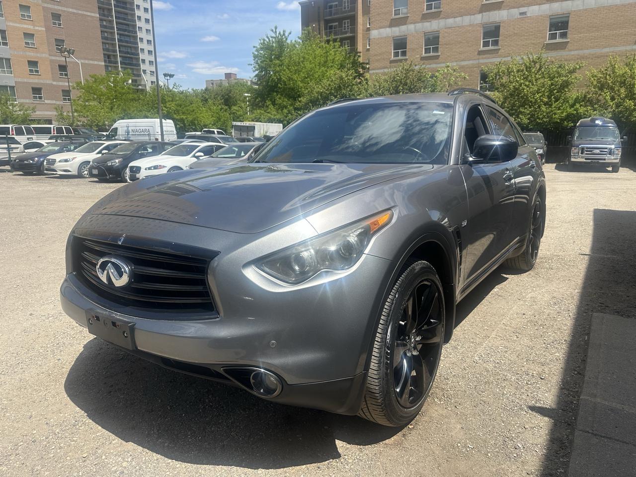 2015 Infiniti QX70 Sport Photo