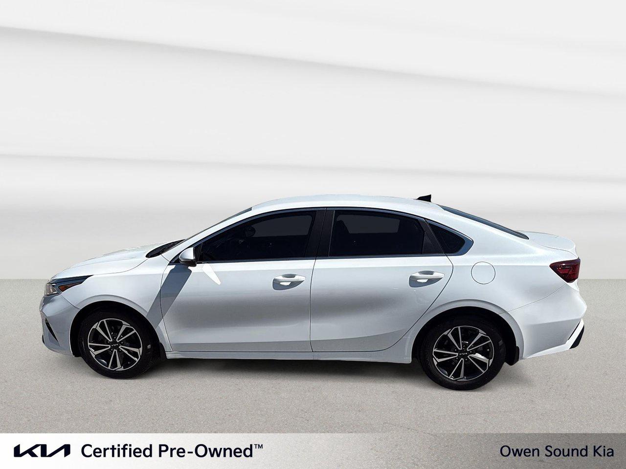 2023 Kia Forte EX Photo