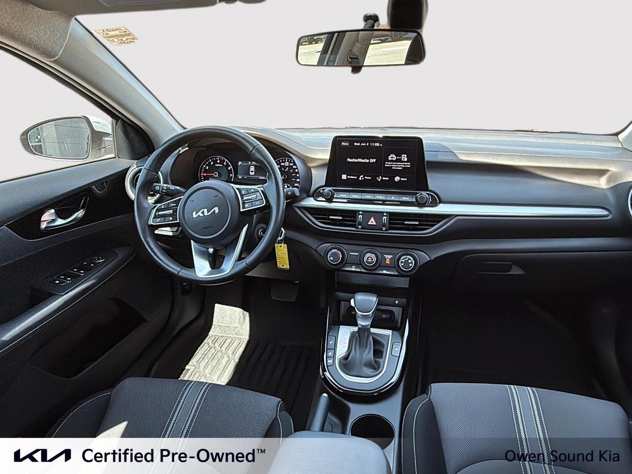 2023 Kia Forte EX Photo